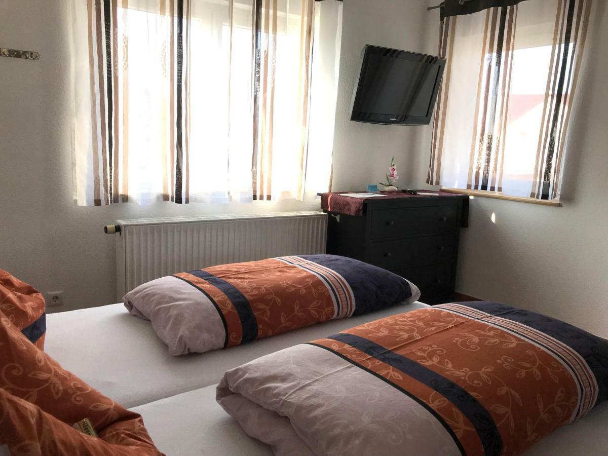 Gaestehaus Am Bach รูสท์ ภายนอก รูปภาพ